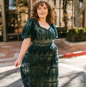Ivy City Co Venice Dress with Flutter Sleeves XXL Dark Green